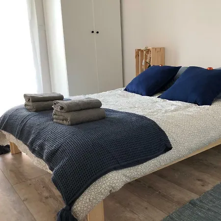 Zaciszny Apartament Nad Jeziorem *