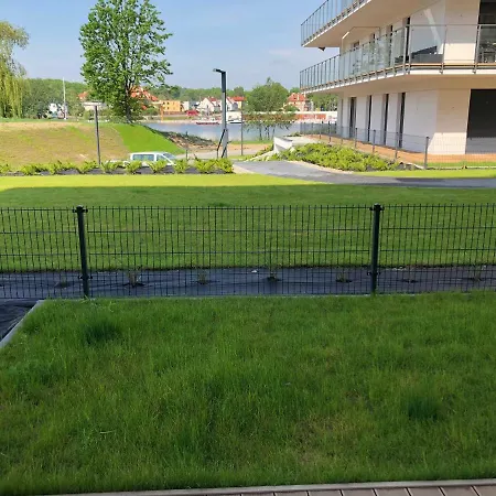 Zaciszny Apartament Nad Jeziorem Apartman *