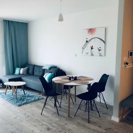 Zaciszny Apartament Nad Jeziorem Apartman *